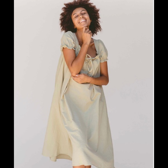 The Lullaby Club Dresses & Skirts - EUC Lullaby Club Sawyer Dress